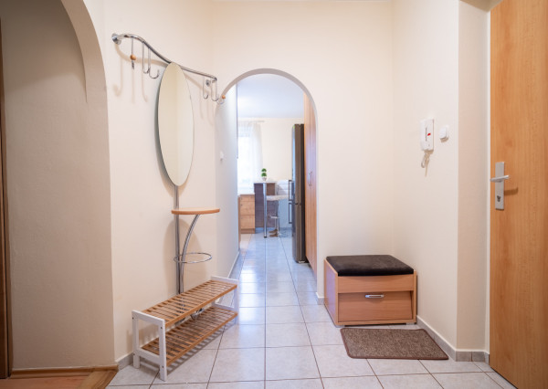 Na prenájom 3-izbový byt s garážou v Nitre - Čermáň