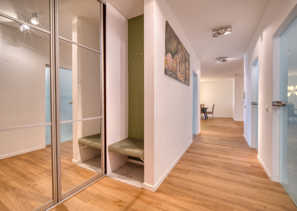 Na predaj 2-izbový byt s veľkolepou terasou na Kolibe