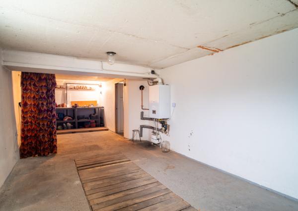 Na predaj 5-izbový rodinný dom Veľké Leváre