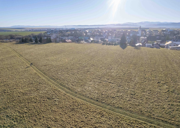 Na predaj pozemok v obci Mlynica