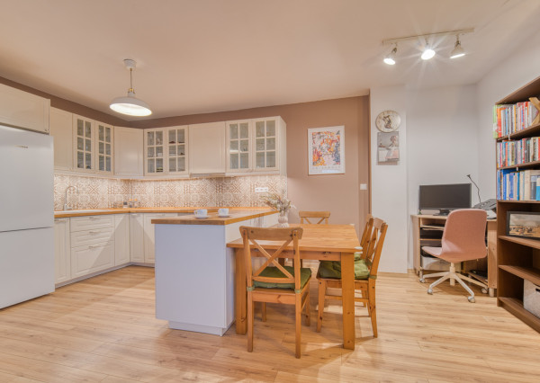 Na predaj 3-izbový byt v Podunajských Biskupiciach