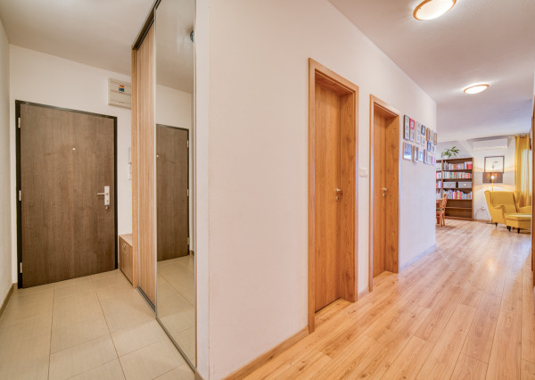 Na predaj 3-izbový byt v Podunajských Biskupiciach