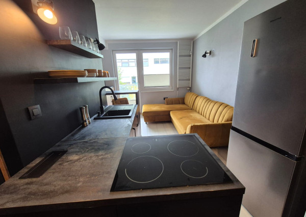 REZERVOVANÉ: Na prenájom útulná garsónka s balkónom v centre Žiliny