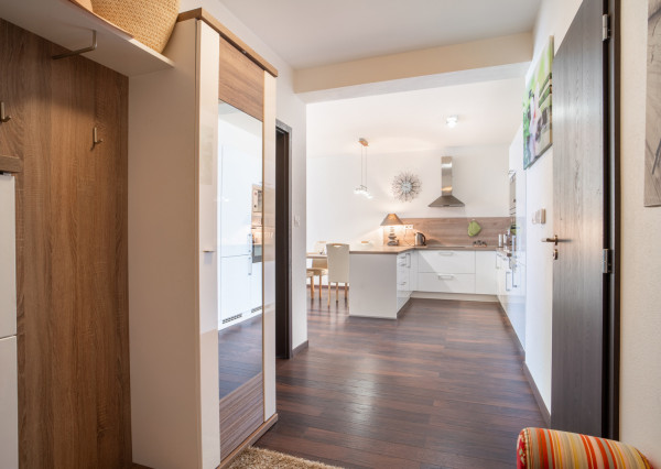 Na predaj 3-izbový byt s parkovaním v Senci