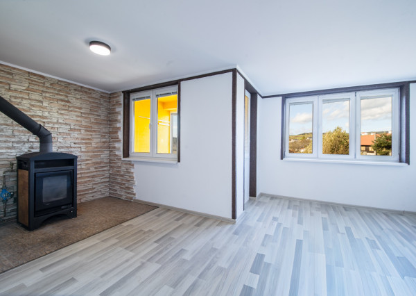 Na predaj priestranný 3-izbový byt v Zákamennom