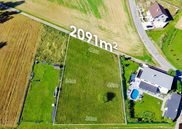 Na predaj pozemok v lokalite Karlová