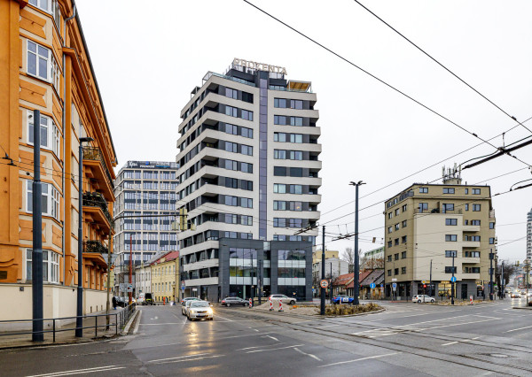 Na predaj 2-izbový slnečný byt v Starom meste s garážovým parkovaním