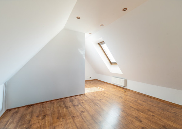 Na predaj impozantný rodinný dom v Ivanovciach