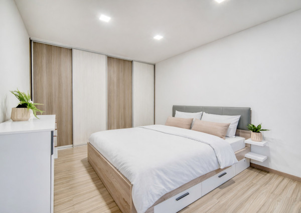 Na prenájom kompletne zariadený 2-izbový byt v centre Malaciek