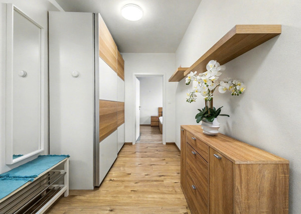 REZERVOVANÉ: Na predaj moderný 2-izbový byt na Zlatovskej ulici v Trenčíne