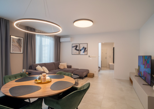 Na prenájom štýlový 3-izbový mezonet v historickom centre Trnavy