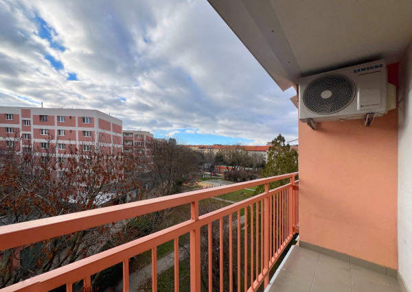 Na prenájom zrekonštruovaný 1-izbový byt, Nové Mesto - Bratislava