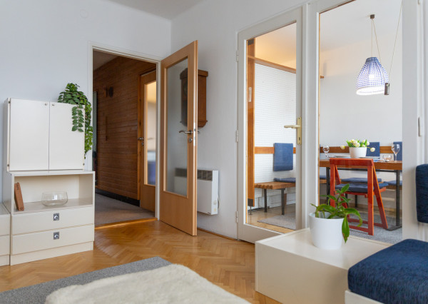 Na predaj štýlový 3-izbový byt v centre Starej Turej