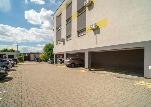 Na predaj parkovacie miesto v Senci na Slávičej ulici