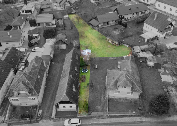 Na predaj pozemok v obci Uhrovec