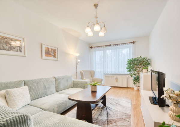 Na predaj priestranný 3-izbový byt v Malackách