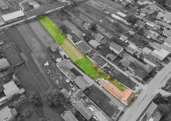 Na predaj rodinný dom so slnečným pozemkom-Veľké Chlievany