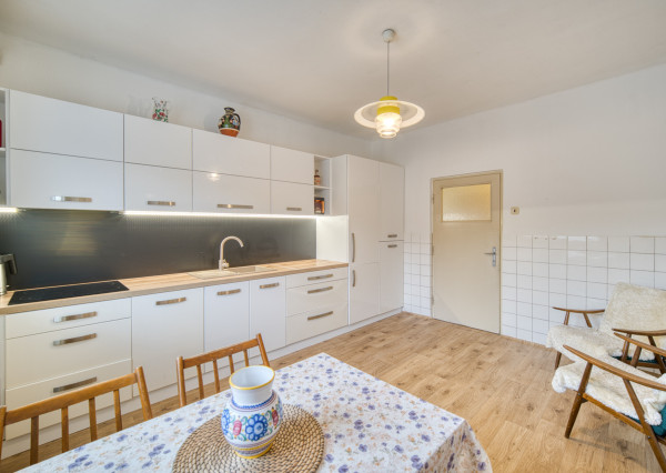 Na predaj rodinný dom vhodný na rekonštrukciu v Uhrovci