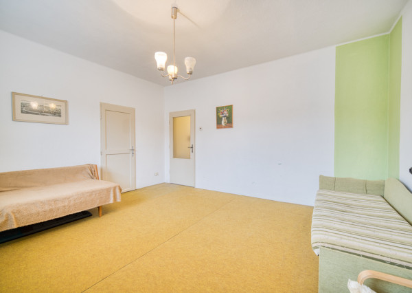 Na predaj rodinný dom vhodný na rekonštrukciu v Uhrovci