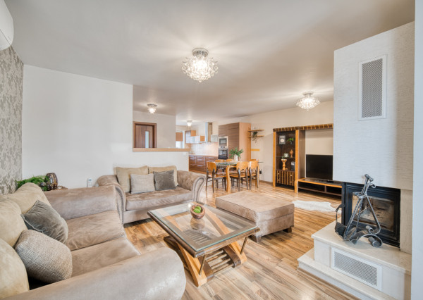 Na predaj dvojpodlažný 4-izbový dom v Malackách