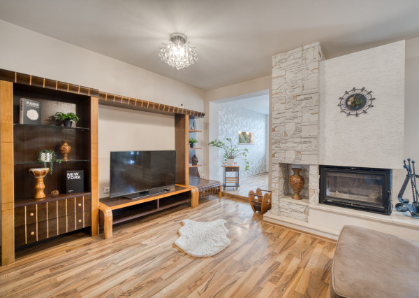 Na predaj dvojpodlažný 4-izbový dom v Malackách