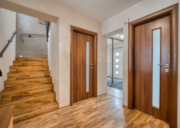 Na predaj dvojpodlažný 4-izbový dom v Malackách