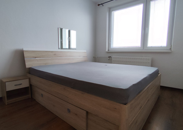 Na prenájom 3-izbový byt v Bánovciach nad Bebravou