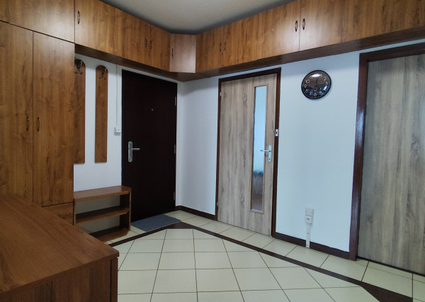 Na prenájom 3-izbový byt v Bánovciach nad Bebravou