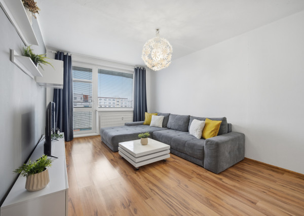 Na predaj 2,5-izbový byt s balkónom v centre mesta Malacky