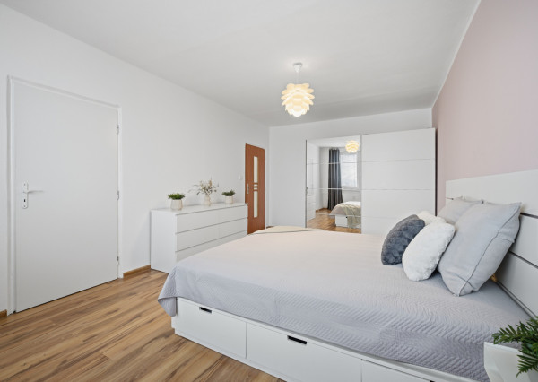 Na predaj 2,5-izbový byt s balkónom v centre mesta Malacky