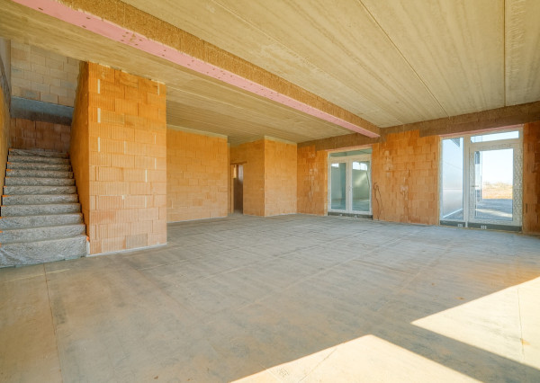 Na predaj administratívno-skladový objekt pri Trnave, v obci Zavar