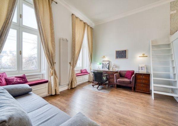 Na prenájom exkluzívny 3-izbovy byt v Starom Meste