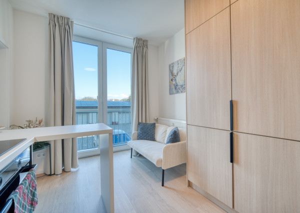 Na prenájom moderný 1-izbový byt s parkovacím miestom v Senici