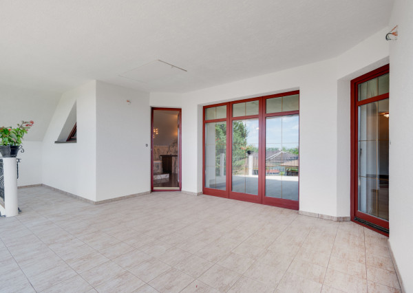 Na predaj 6-izbové rodinné sídlo v Šamoríne