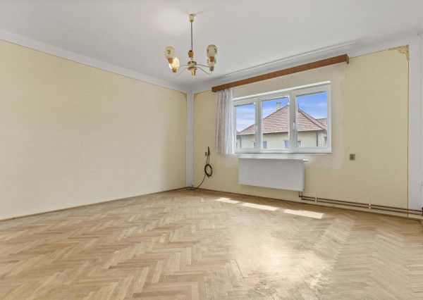 Na predaj rodinný dom za výhodnú cenu v centre Malaciek