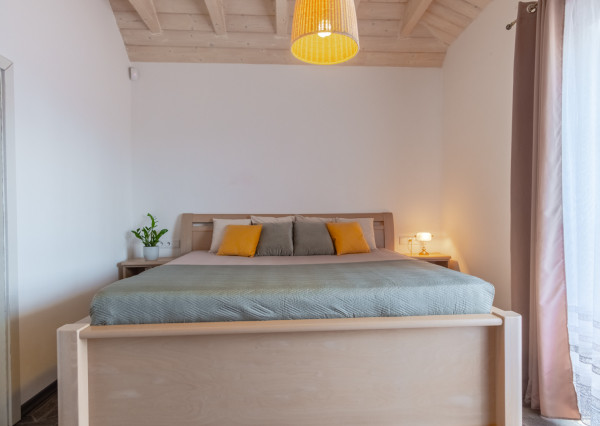 Na predaj exkluzívny rodinný dom s dvoj-garážou v podtatranskej obci Veľký Slavkov