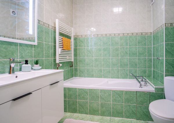 Na prenájom 2-izbový byt v tichej časti centra Malaciek