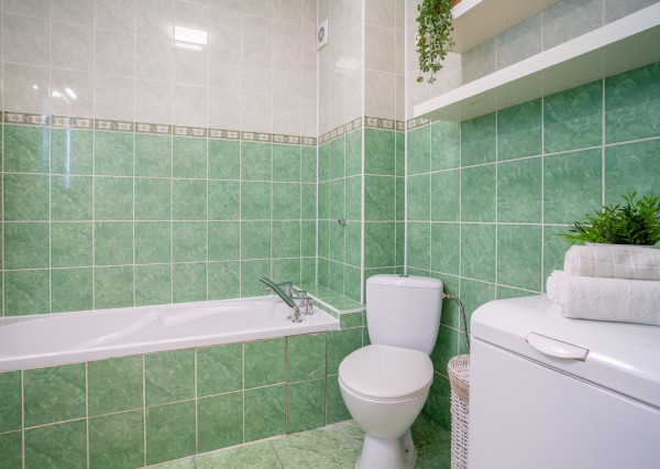 Na prenájom 2-izbový byt v tichej časti centra Malaciek