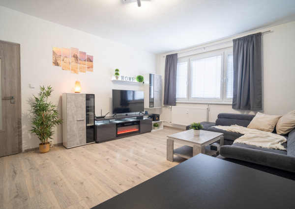 REZERVOVANÉ: Na predaj útulný 2-izbový byt vo Vrábloch