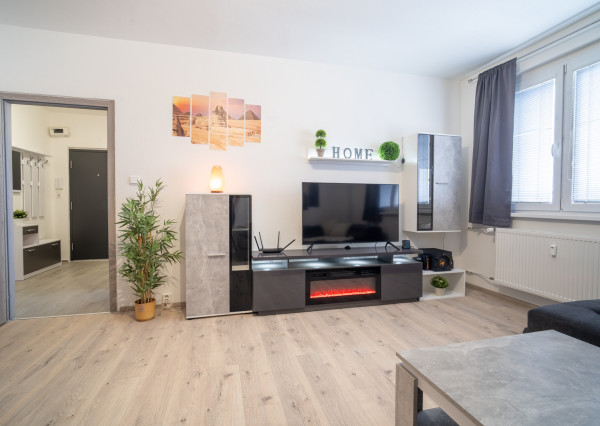 REZERVOVANÉ: Na predaj útulný 2-izbový byt vo Vrábloch