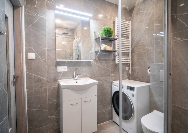 REZERVOVANÉ: Na predaj útulný 2-izbový byt vo Vrábloch