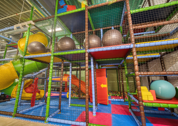 Na odstúpenie kaviareň s detským ihriskom v OC MOLO v Pezinku