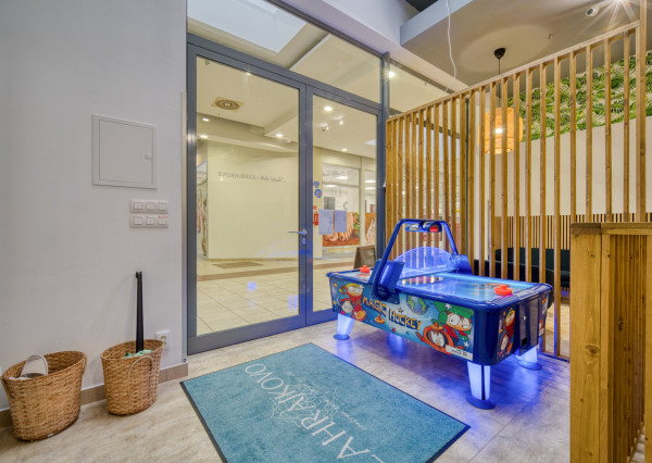 Na odstúpenie kaviareň s detským ihriskom v OC MOLO v Pezinku