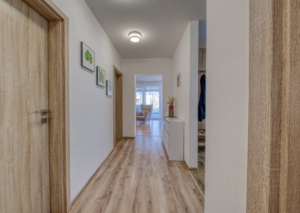 REZERVOVANÉ: Na predaj kompletne zariadený rodinný dom vo Voderadoch