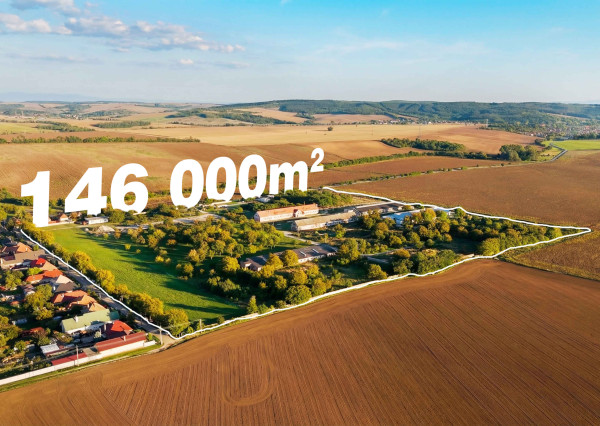 Na predaj investičný areál v obci Trávnica