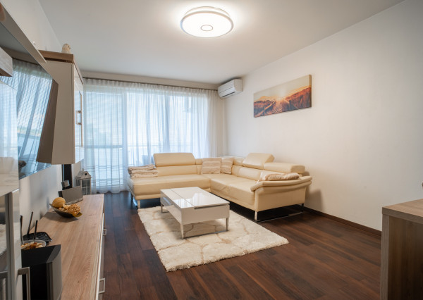 Na predaj 3-izbový byt v tichej časti Senca s parkovaním