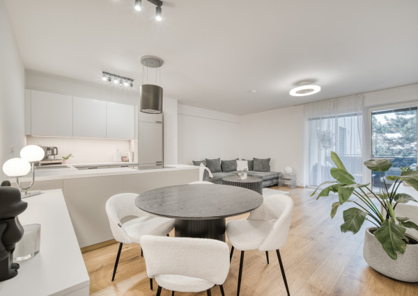 Na predaj zariadený 2-izbový byt s balkónom v Rovinke