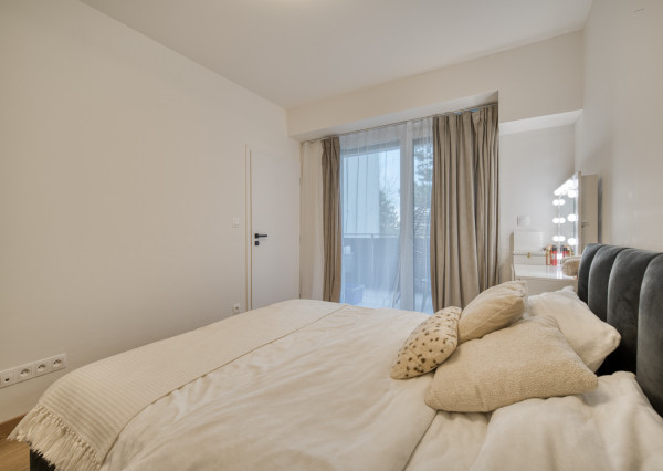 Na predaj zariadený 2-izbový byt s balkónom v Rovinke