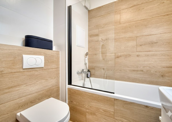 Na predaj zariadený 2-izbový byt s balkónom v Rovinke