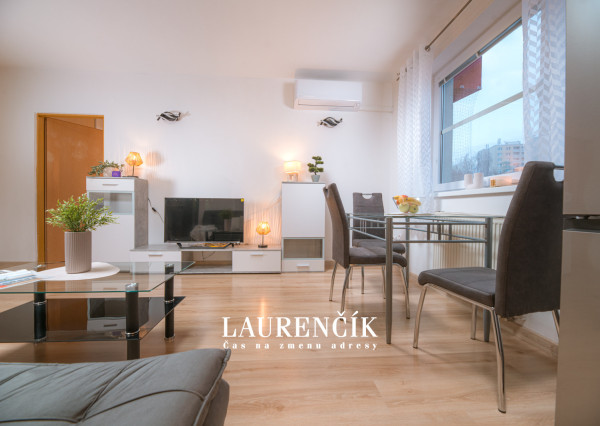 NA PREDAJ | Kompletne zrekonštruovaný 2-izbový byt v Trenčíne